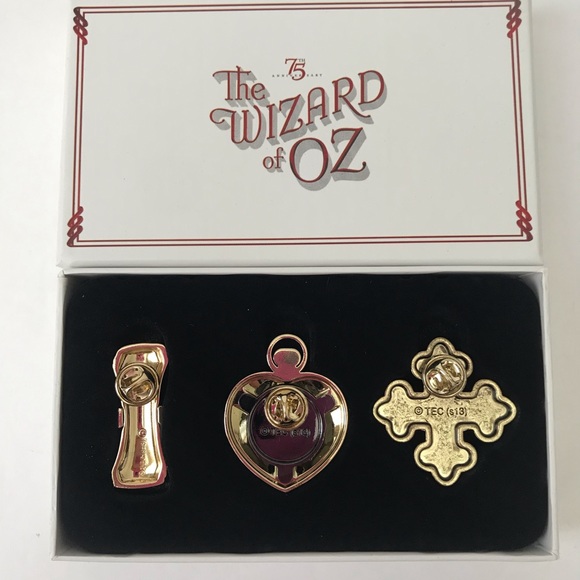 🆕❤️ New Wizard of Oz 3 Pin Anniversary Set - Picture 6 of 10